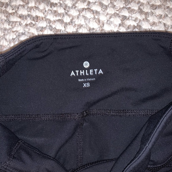 Athleta cropped leggings - Picture 2 of 2